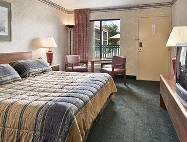 Days Inn By Wyndham Easton Extérieur photo